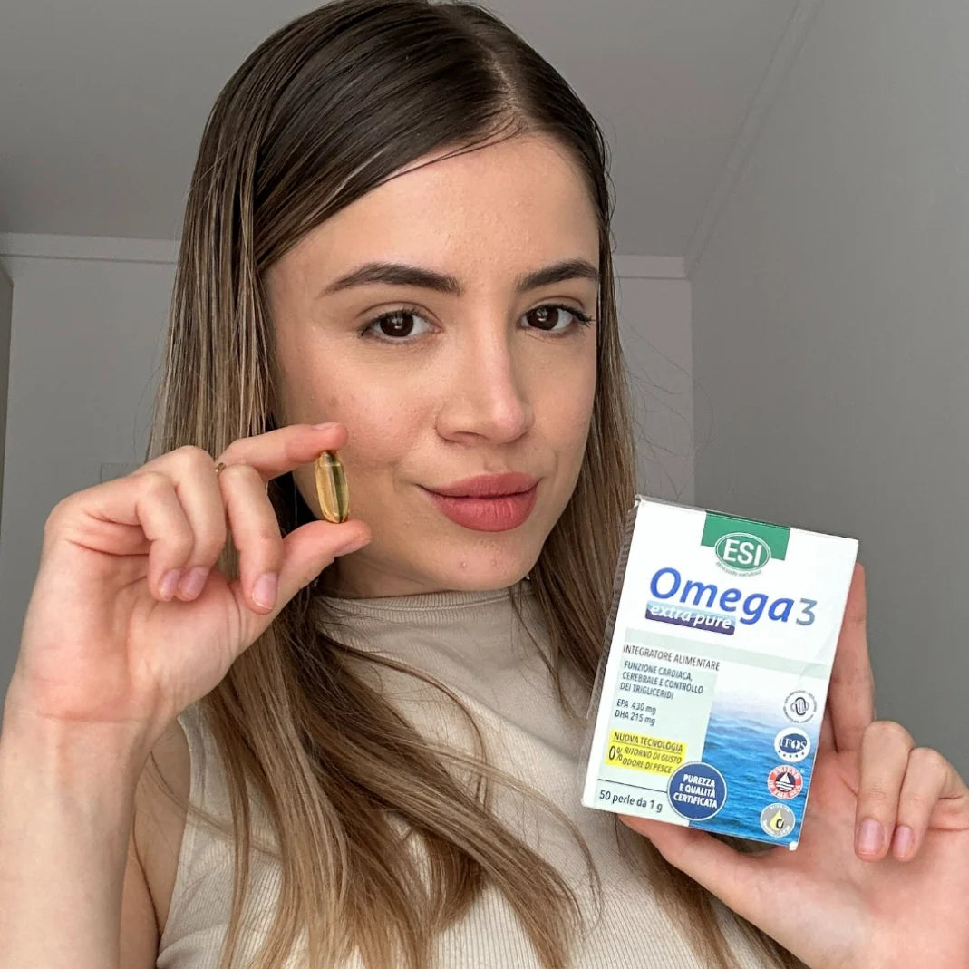 ESI Pachet Vitalitate: Omega 3 Extra Pure x 50 capsule si Vitamina D3 2000 UI - Reducere 10%